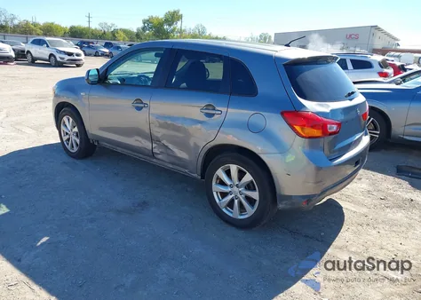 2015 Mitsubishi Outlander Sport Es z USA, uszkodzony, nr VIN 4A4AP3AW9FE039288